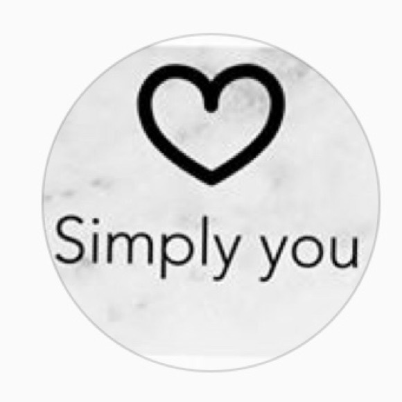 Meet your Posher, Julia - Picture 1 of 1